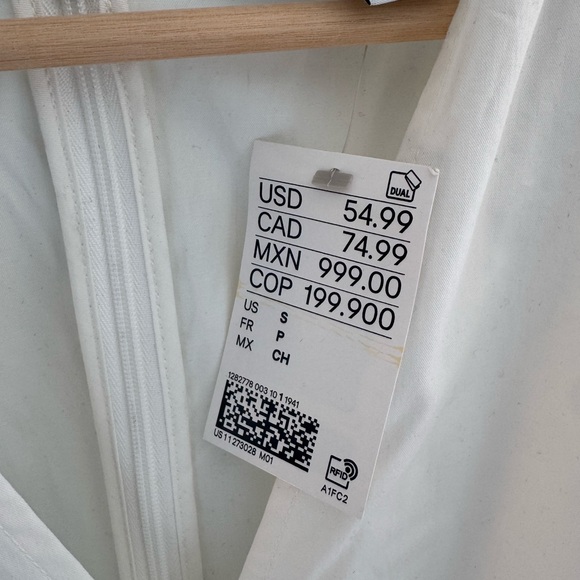 H&M Cream Long Sleeve Dress - Picture 2 of 3